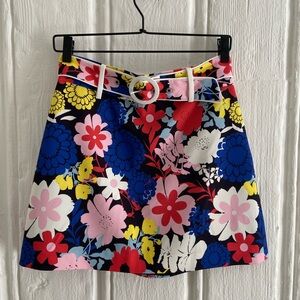 Alice + Olivia Belted Floral Mini Skirt Size 6 NWT